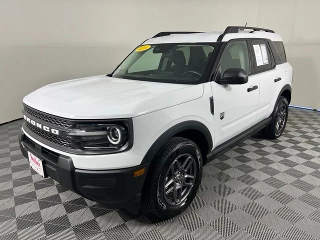 Used 2025 White Ford Big Bend image 3