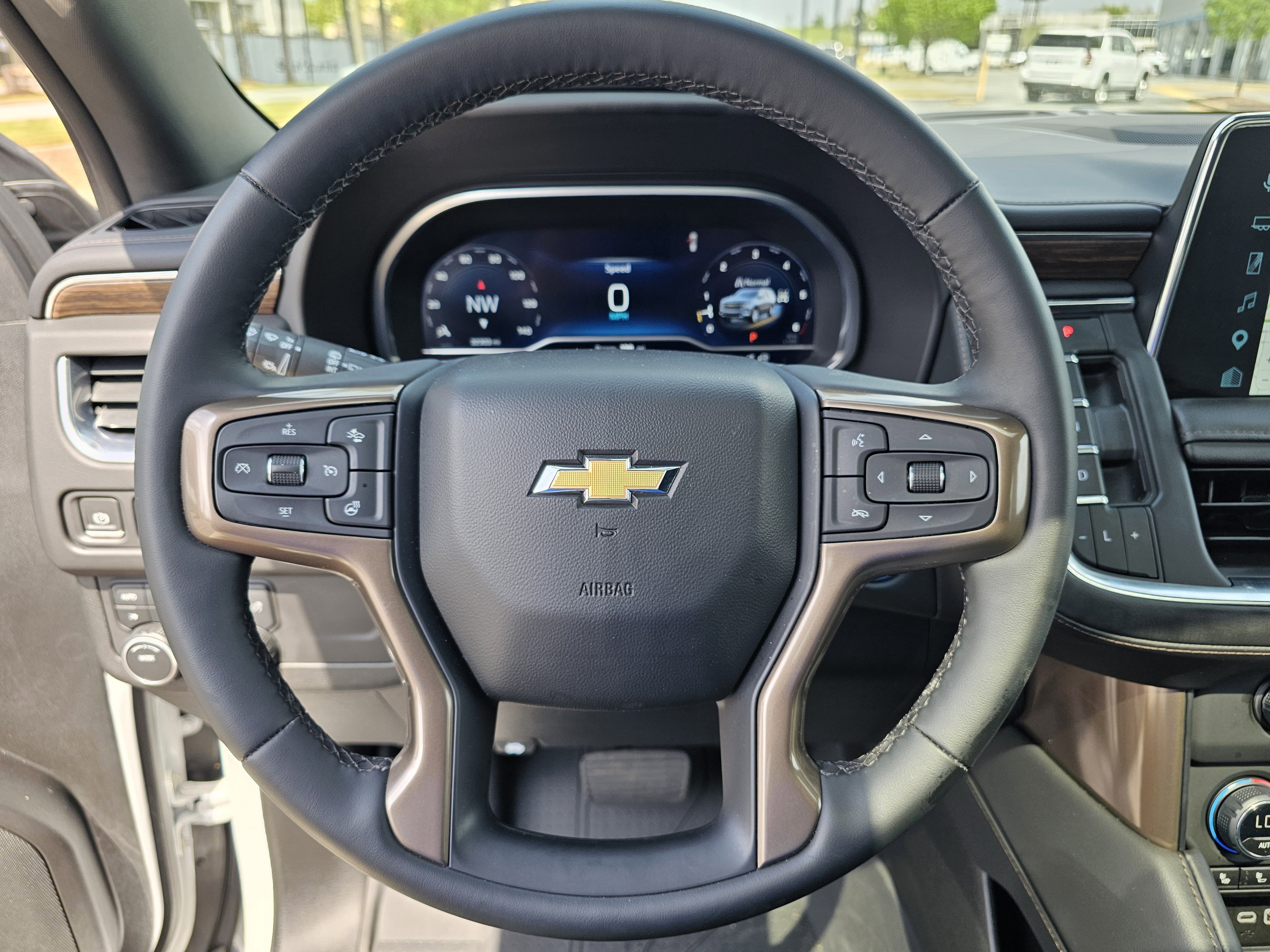 Used 2023 Iridescent Pearl Tricoat Chevrolet High Country image 24