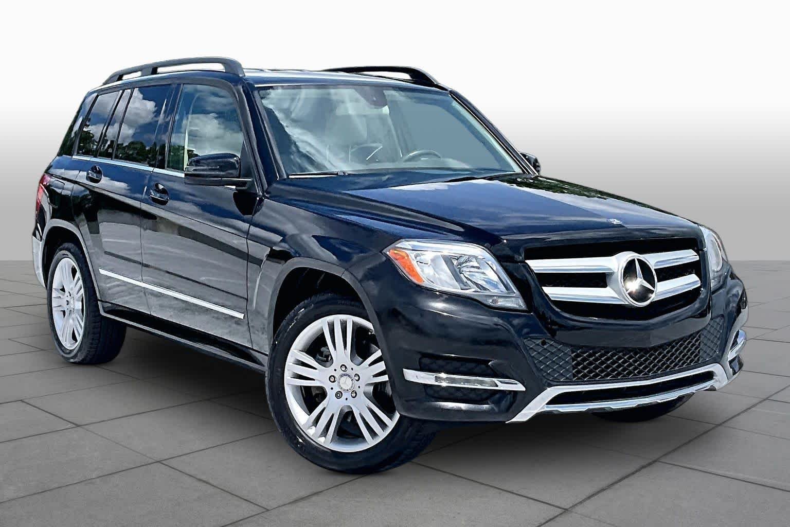 Used 2014 Obsidian Black Metallic Mercedes-Benz GLK 350 image 3