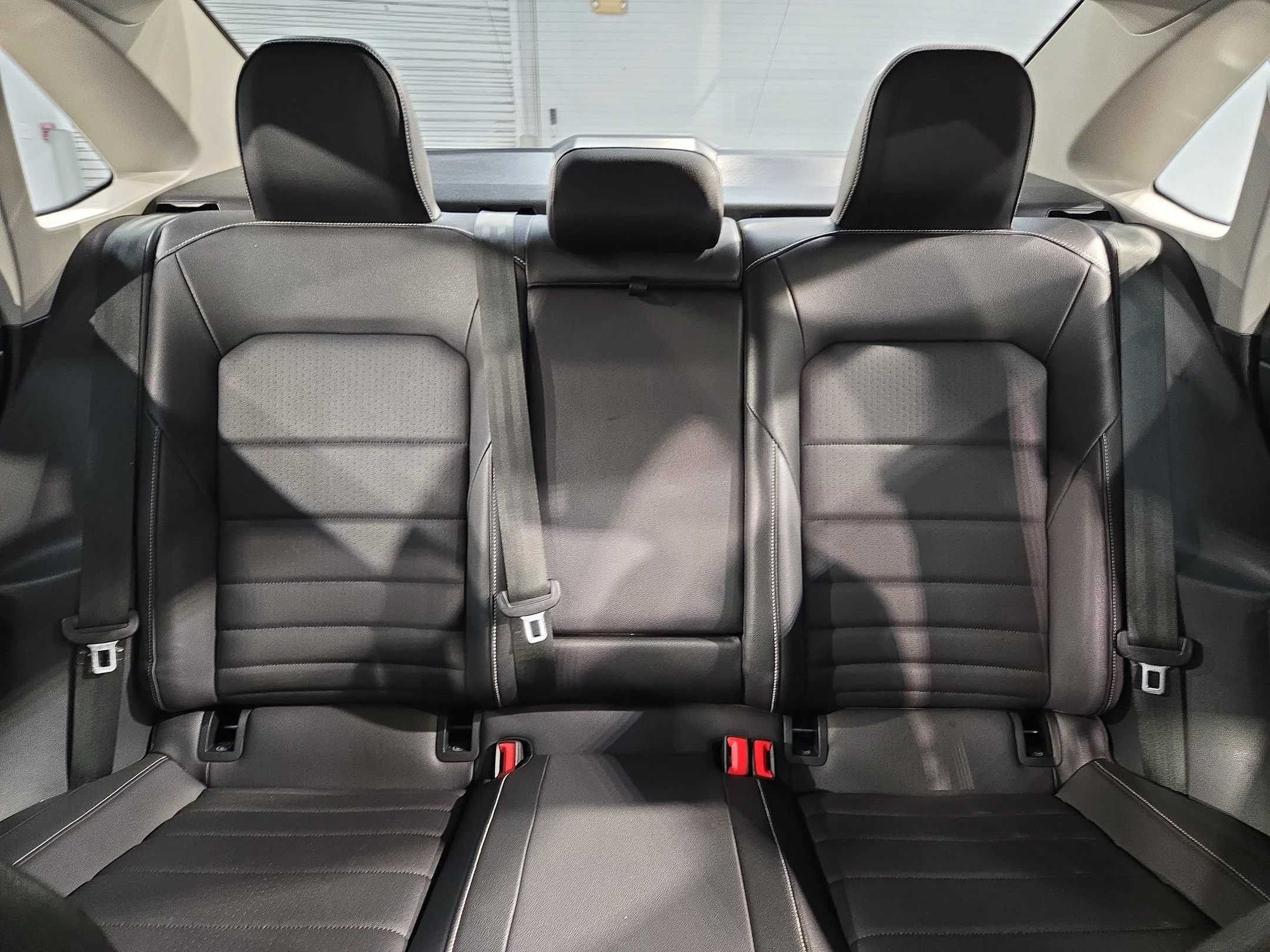 Used 2024 Platinum Gray Metallic Volkswagen SE image 13