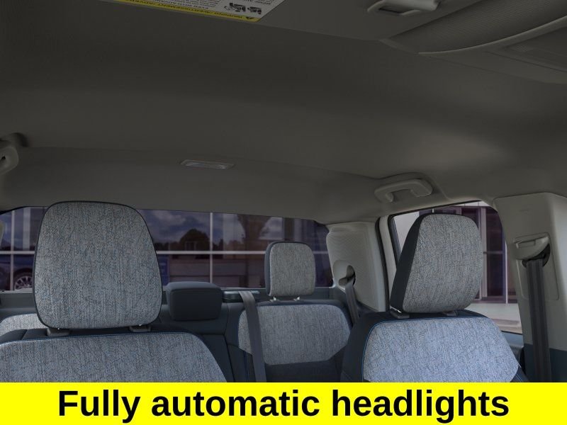 New 2026 Oxford White Ford XLT image 13