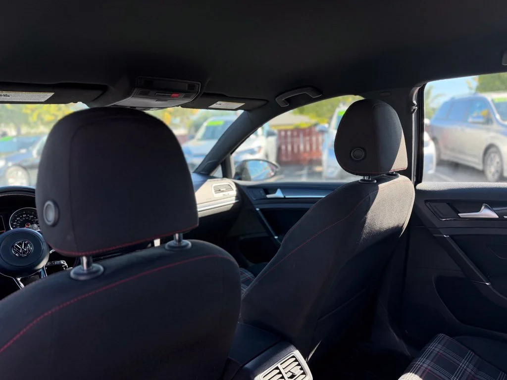 Used 2017 Black Volkswagen S image 19