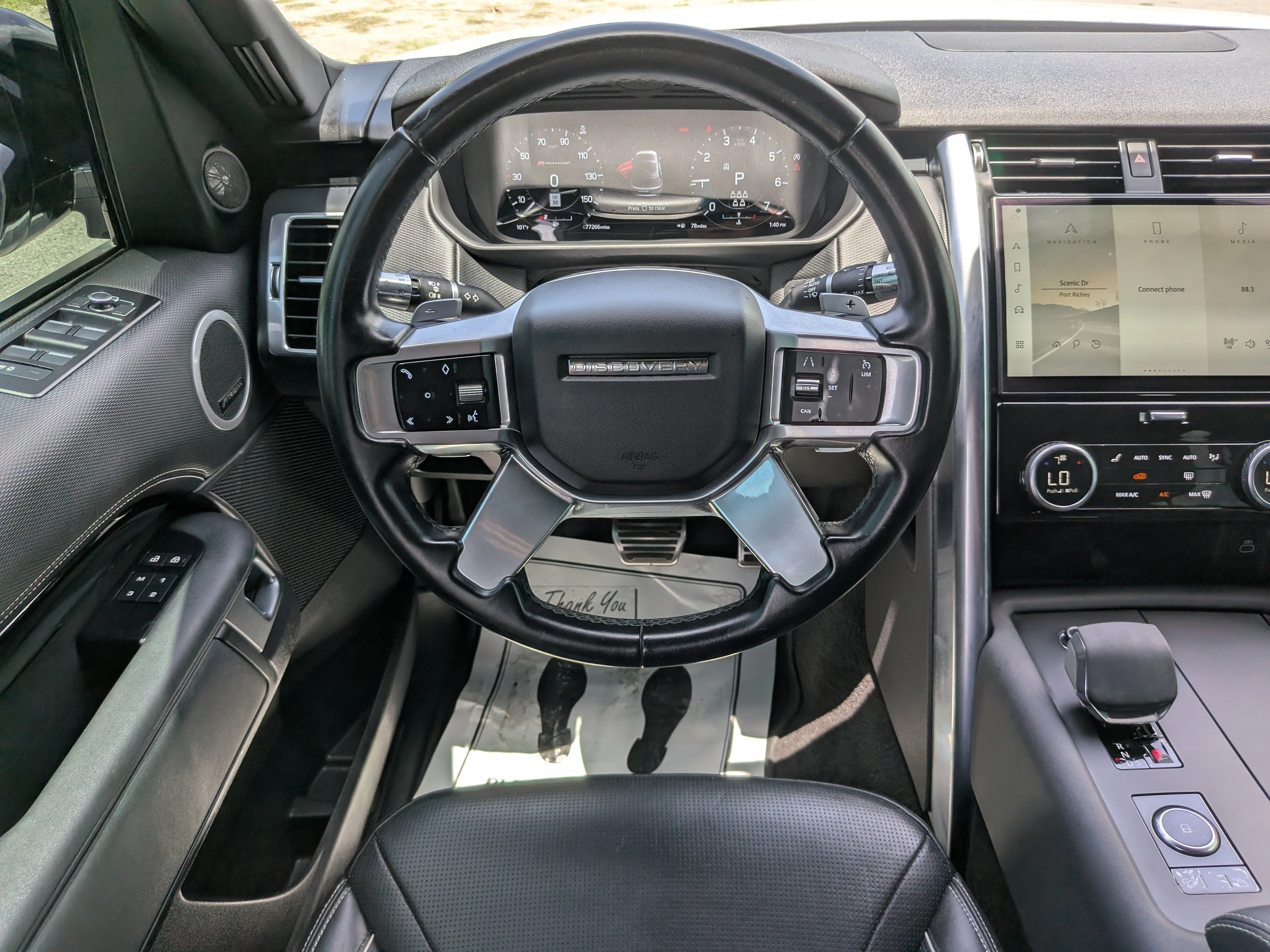 Used 2021 Fuji White Land Rover S R-Dynamic image 18