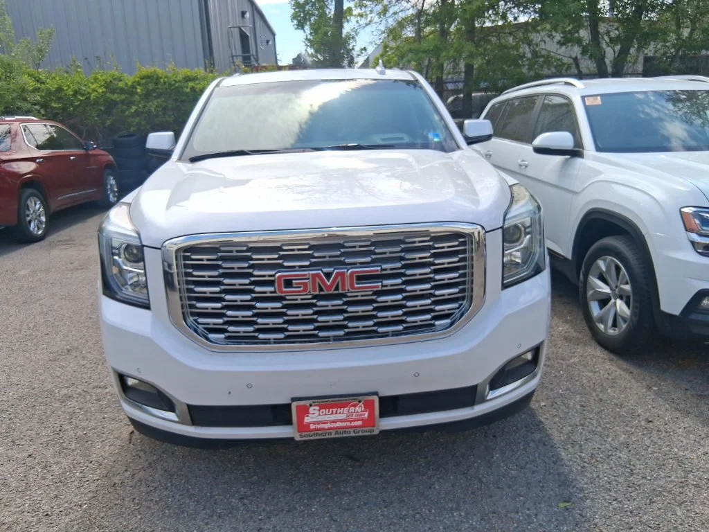 Used 2018 White GMC Denali image 2