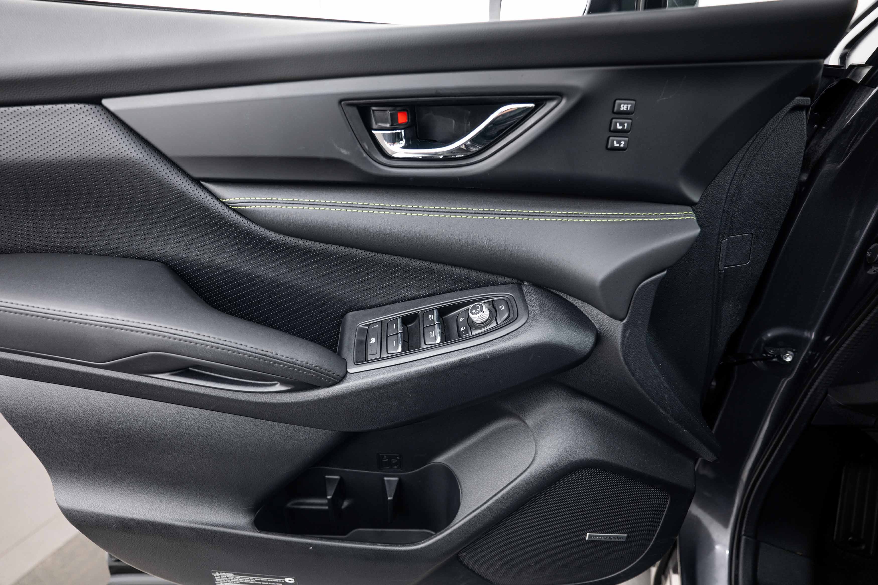 Used 2025 Magnetite Gray Metallic Subaru Onyx Edition Touring image 13