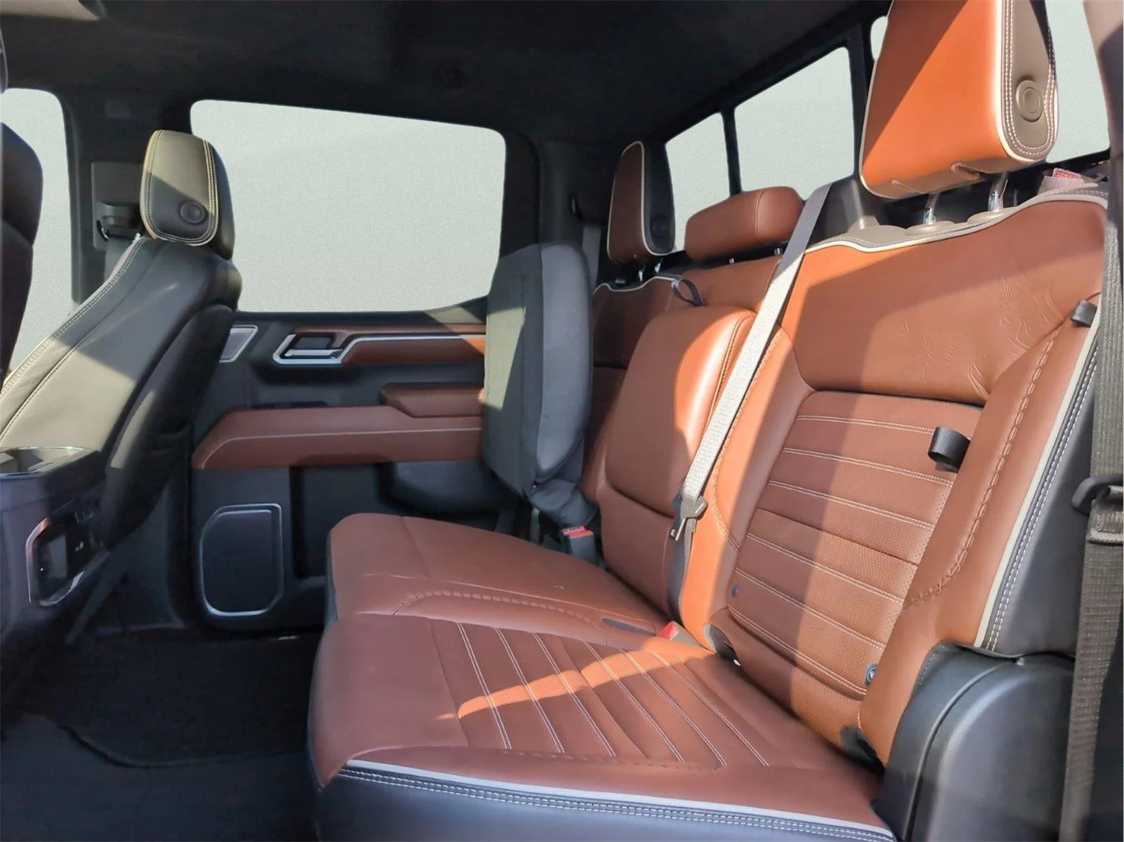 Used 2022 Onyx Black GMC Denali Ultimate image 33