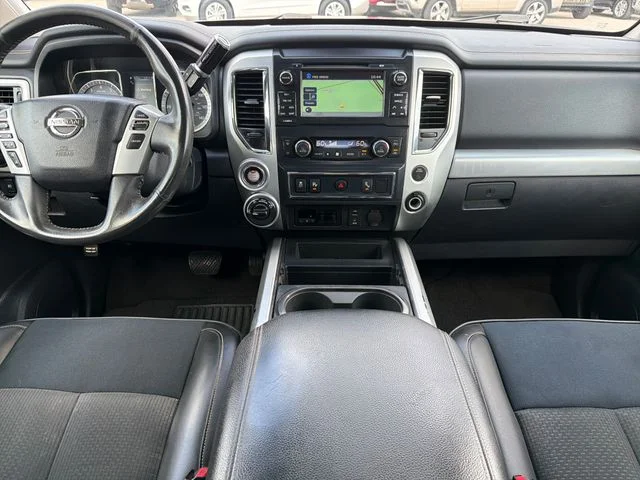 Used 2017 Black Nissan PRO-4X image 9