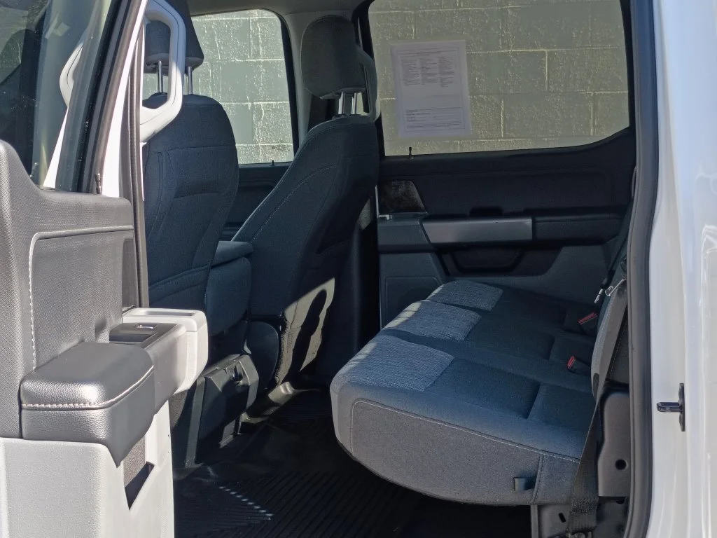 Used 2023 White Ford XL image 17