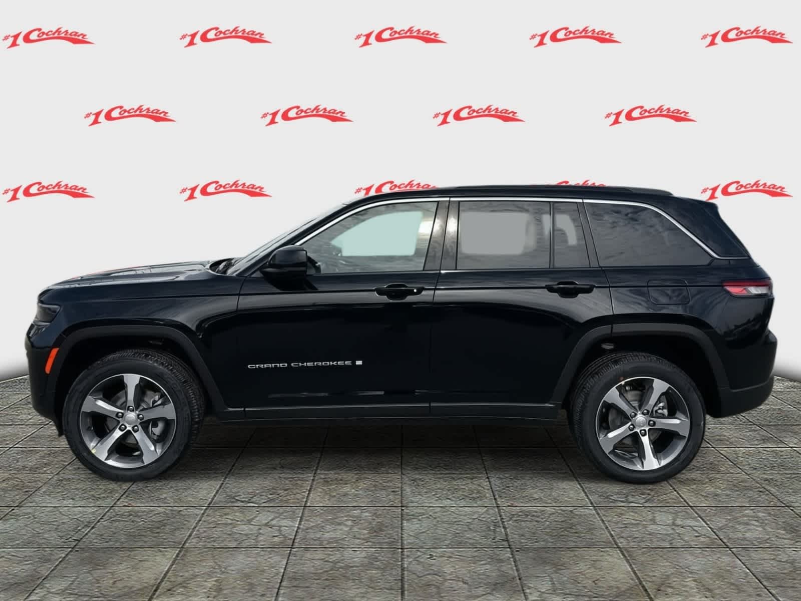New 2026 Diamond Black Crystal Pearlcoat Jeep Limited image 2