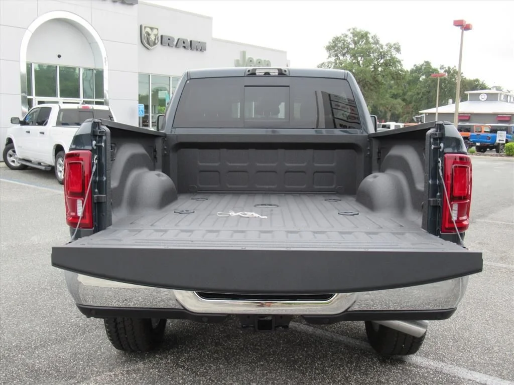 2026 RAM 2500 Laramie - Photo 6