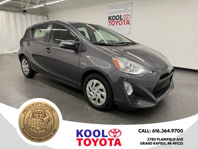 Certified Used 2016  Toyota Two image 1