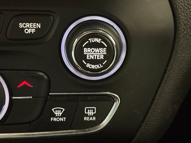 Used 2019 Black Jeep Latitude image 40