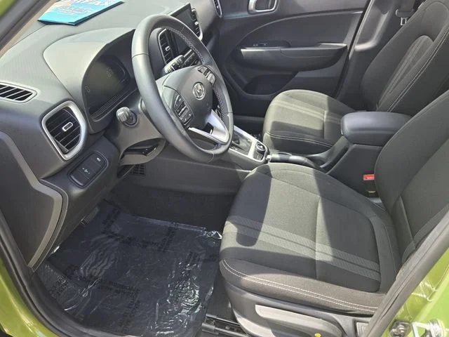 Used 2024 Green Hyundai SEL image 10