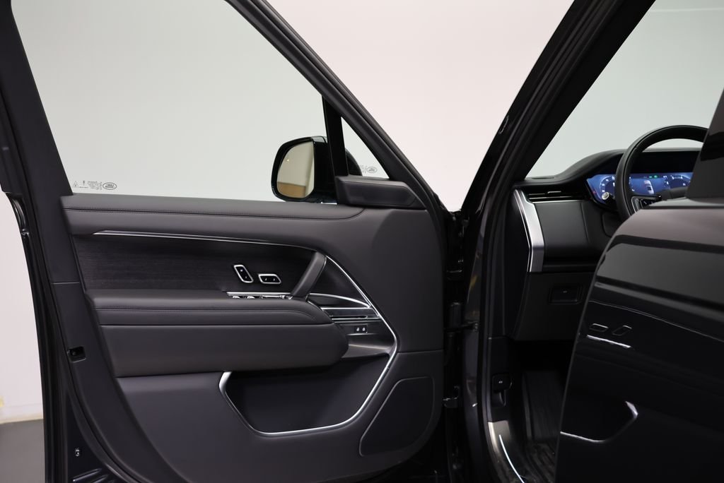 2026 Land Rover Range Rover SE - Photo 27