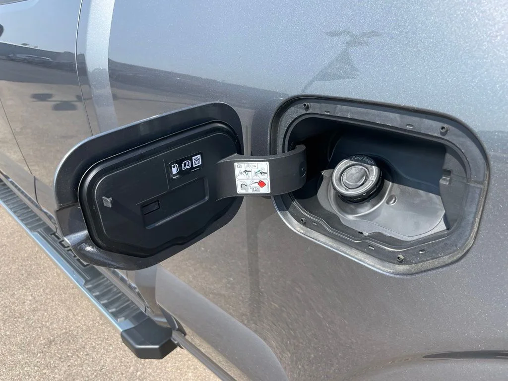 New 2026 Carbonized Gray Metallic Ford XLT image 50