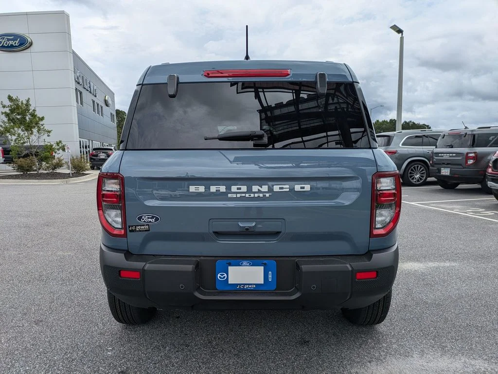 New 2026 Azure Gray Metallic Tri-Coat Ford Big Bend image 5