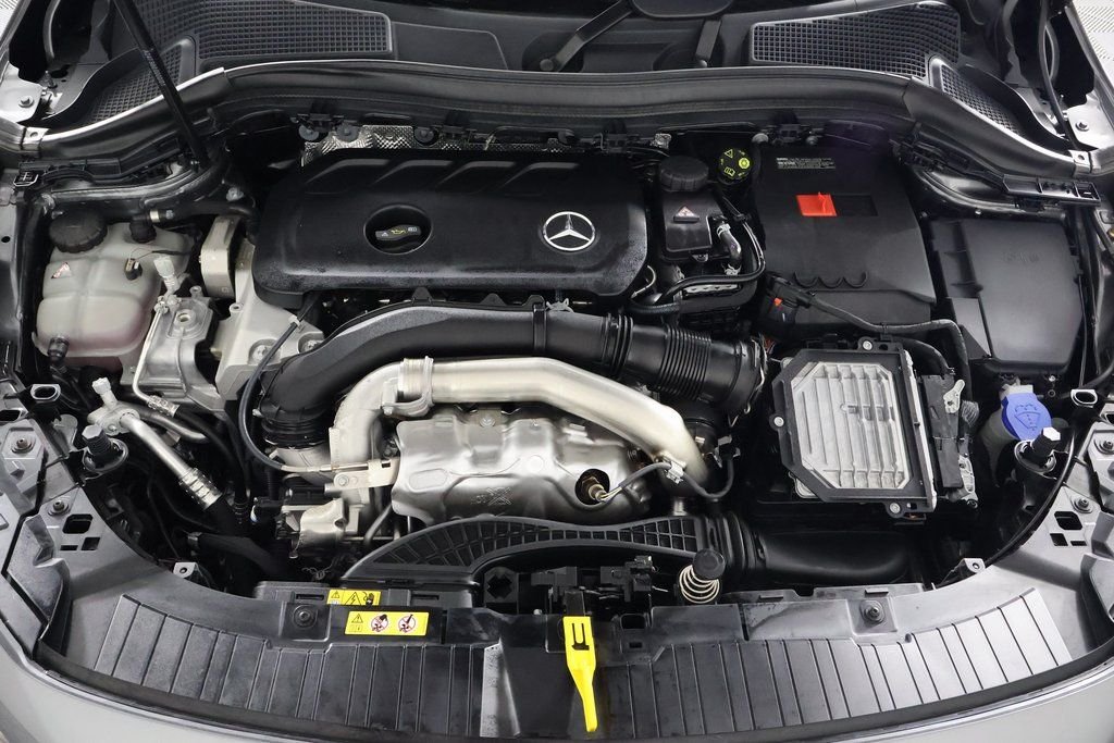 Certified Used 2026 Mountain Grey Metallic Mercedes-Benz GLA 250 image 15