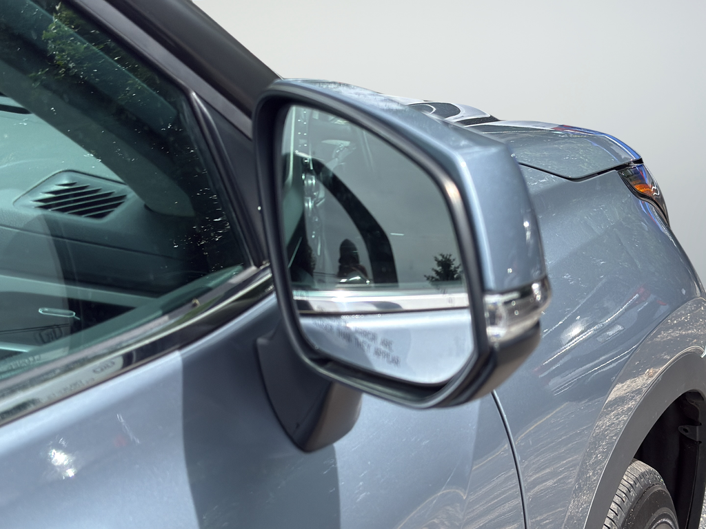Used 2021  Toyota XLE image 9
