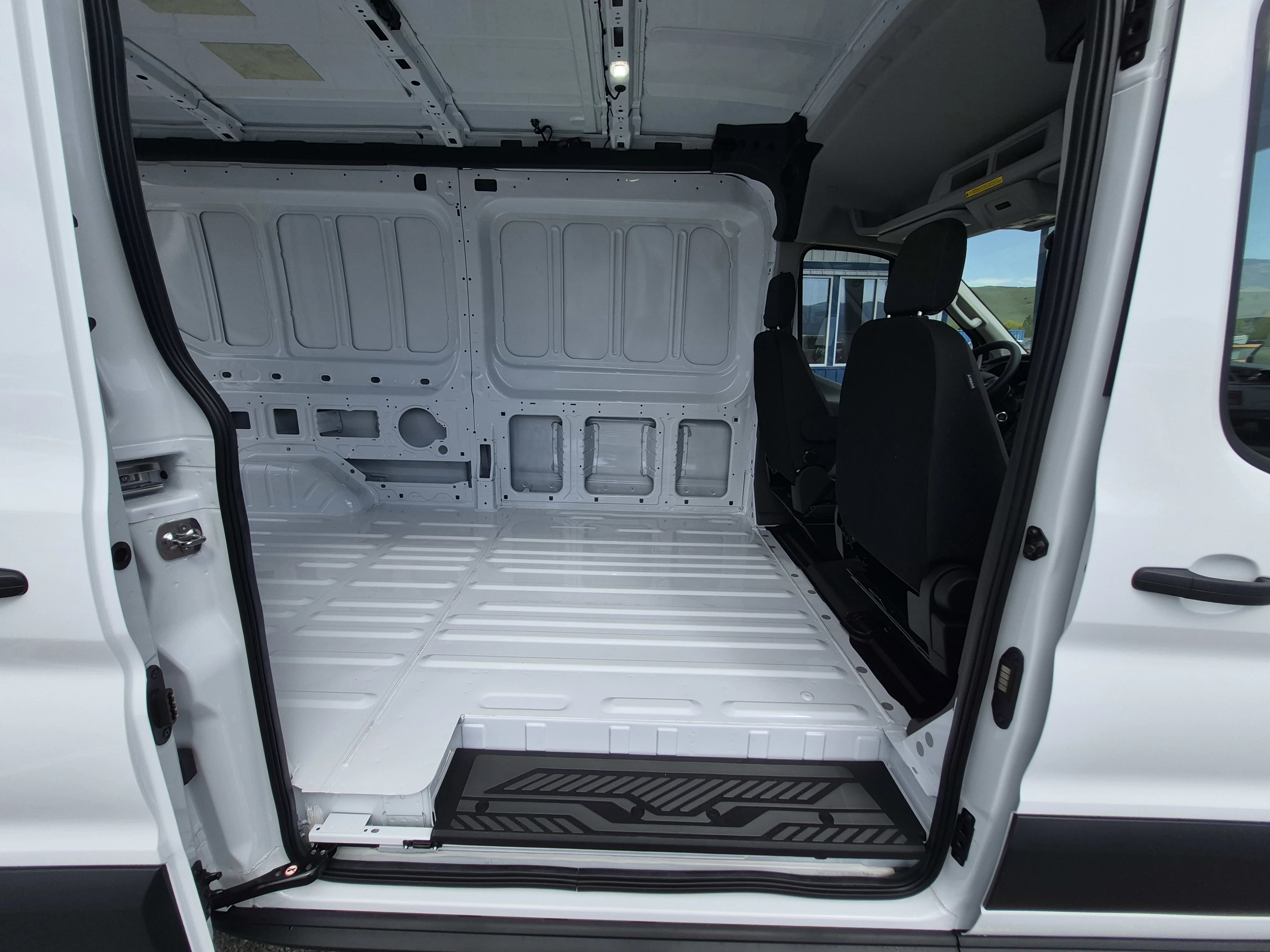 2026 Ford Transit Van Base - Photo 11