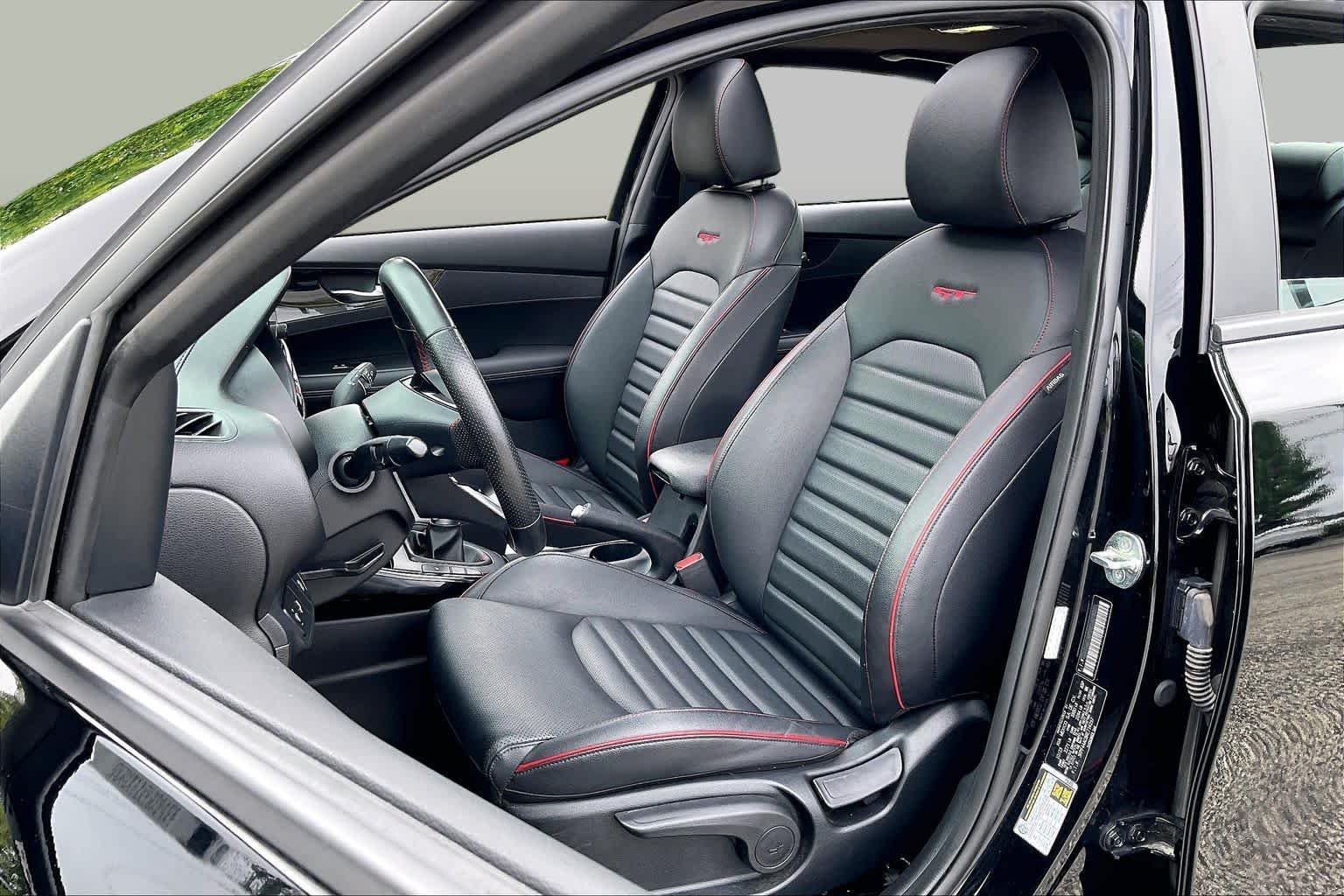 Used 2024 Aurora Black Kia GT image 8