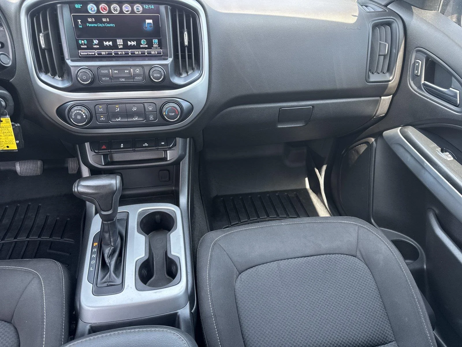 Used 2018 SILVER ICE METALLIC Chevrolet 2WD LT image 16