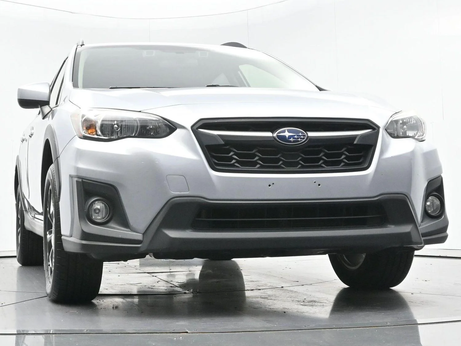 Used 2020 Ice Silver Metallic Subaru Premium image 41