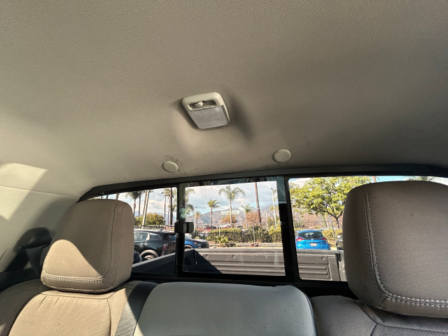 Used 2022 Gray Nissan SV image 39