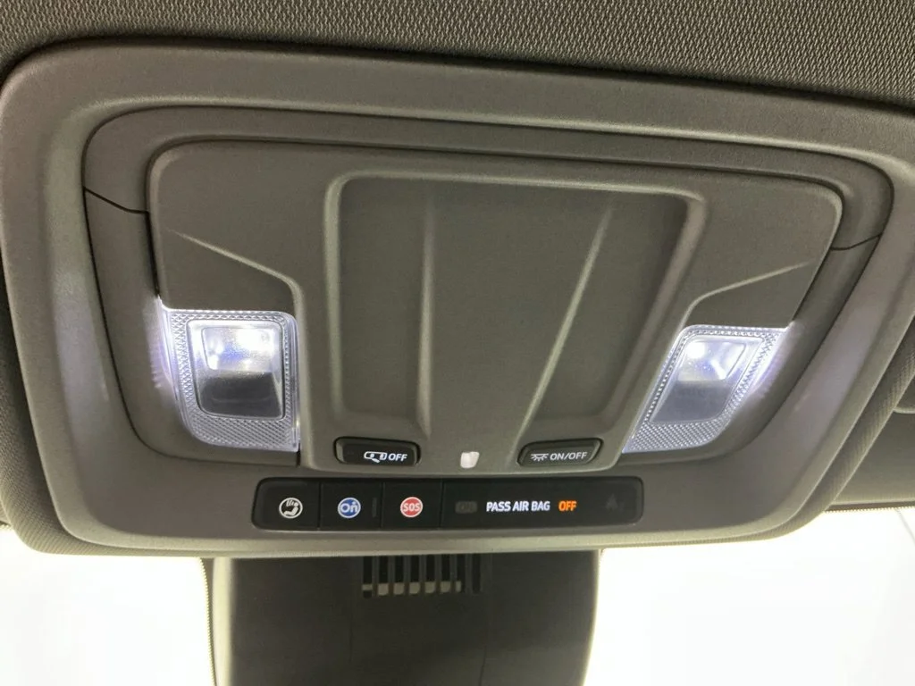 Used 2022 BLACK Chevrolet LT image 25