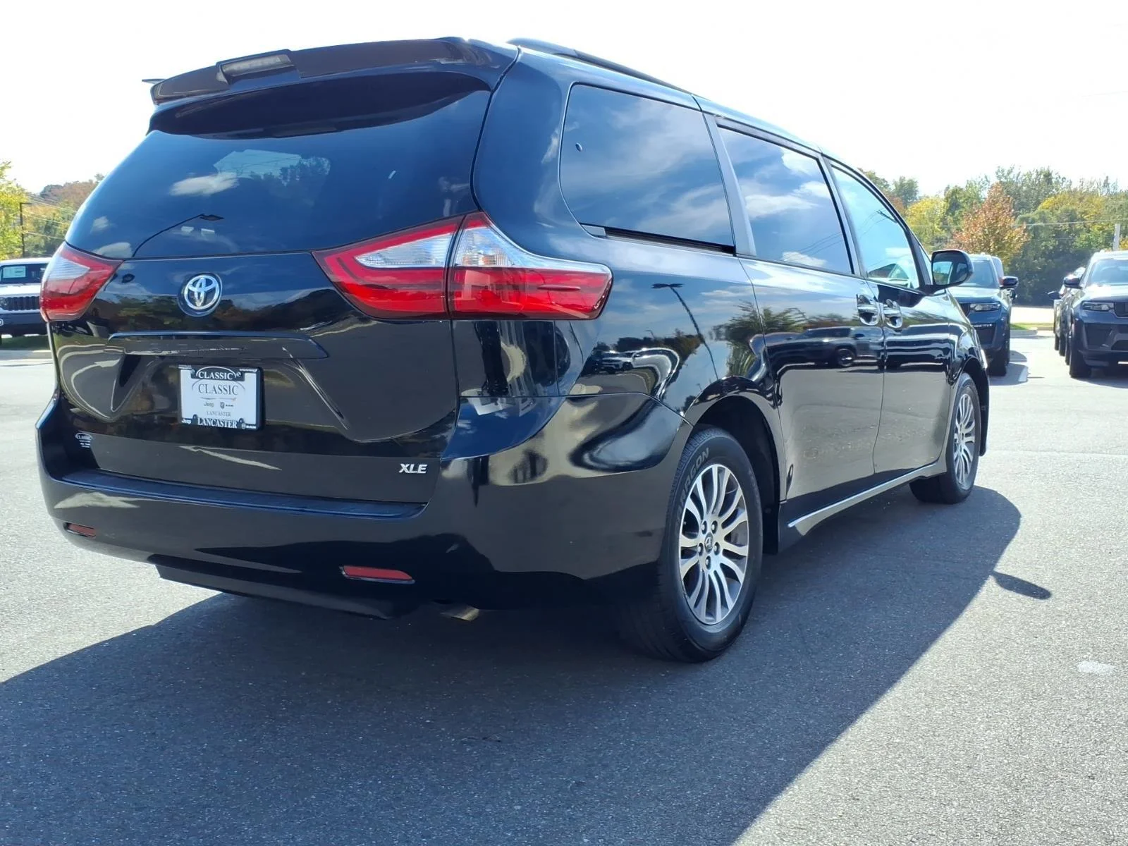 Used 2019 Midnight Black Metallic Toyota XLE image 2