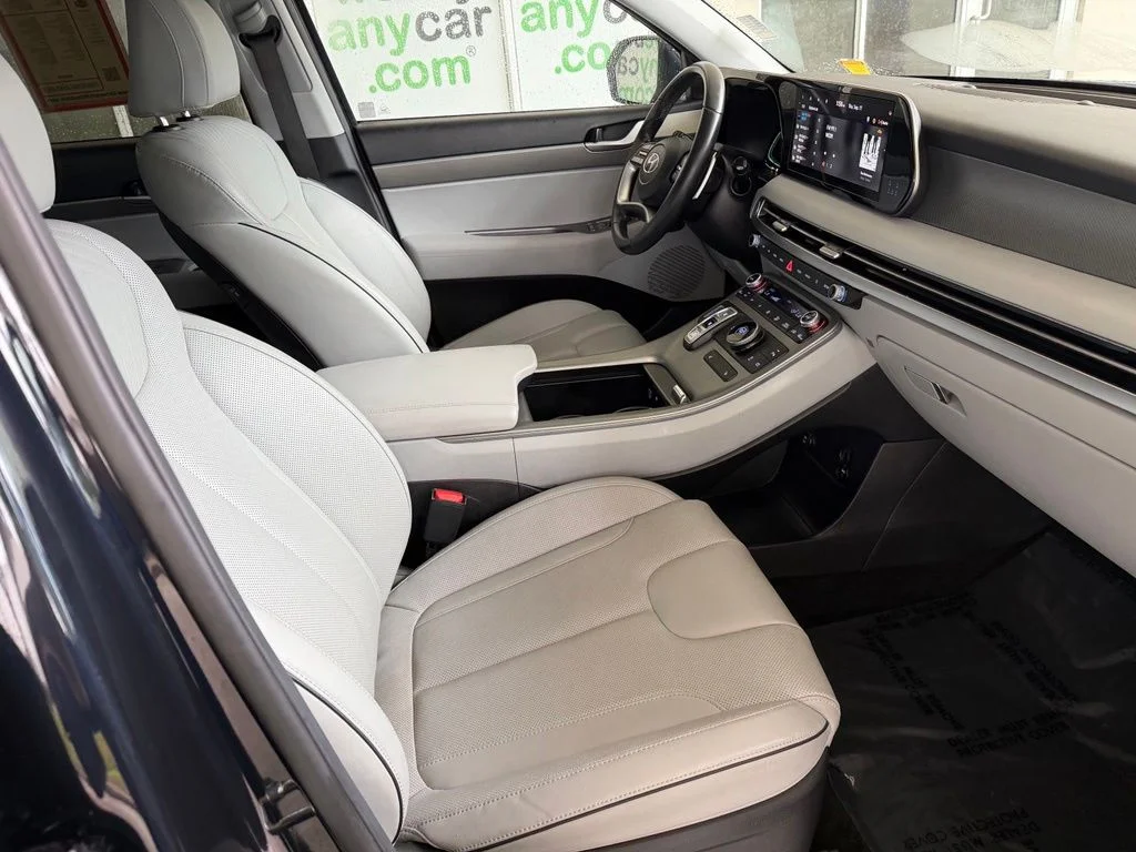 Used 2024 White Hyundai SEL image 22