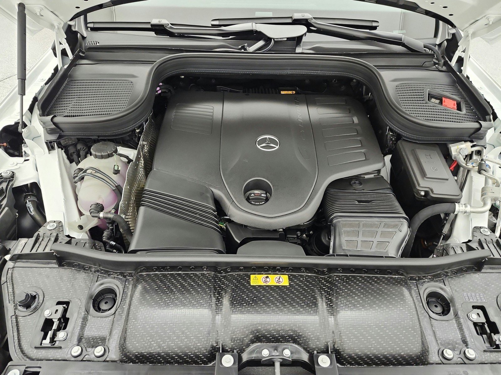 New 2027 Polar White Mercedes-Benz GLS 450 4MATIC® SUV image 12