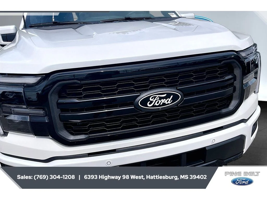 New 2026 Star White Metallic Tri-Coat Ford Lariat® image 22