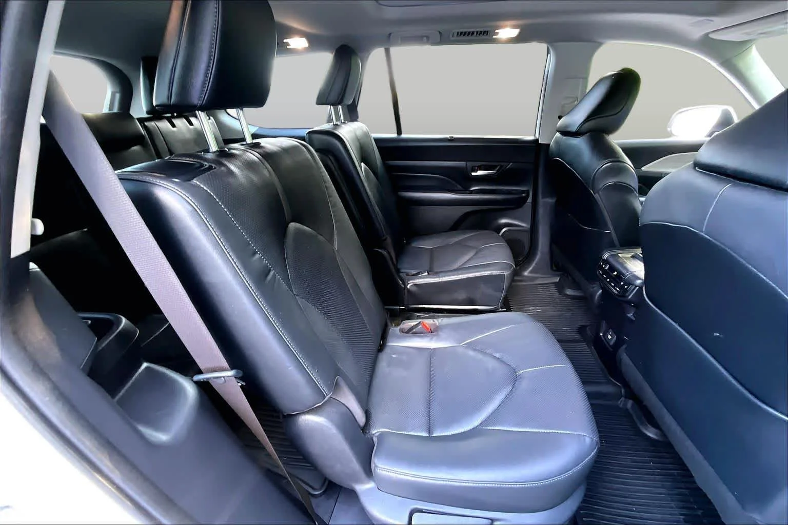 Certified Used 2024 Coastal Cream Toyota Platinum image 18