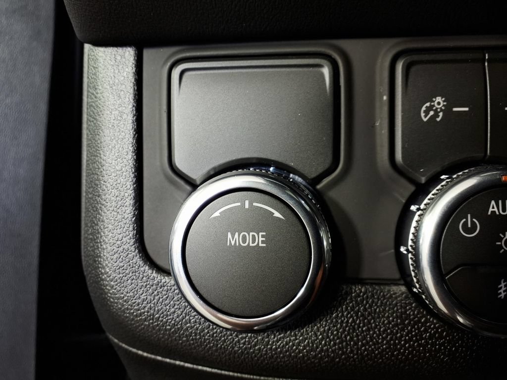 New 2026 Onyx Black GMC Elevation image 21
