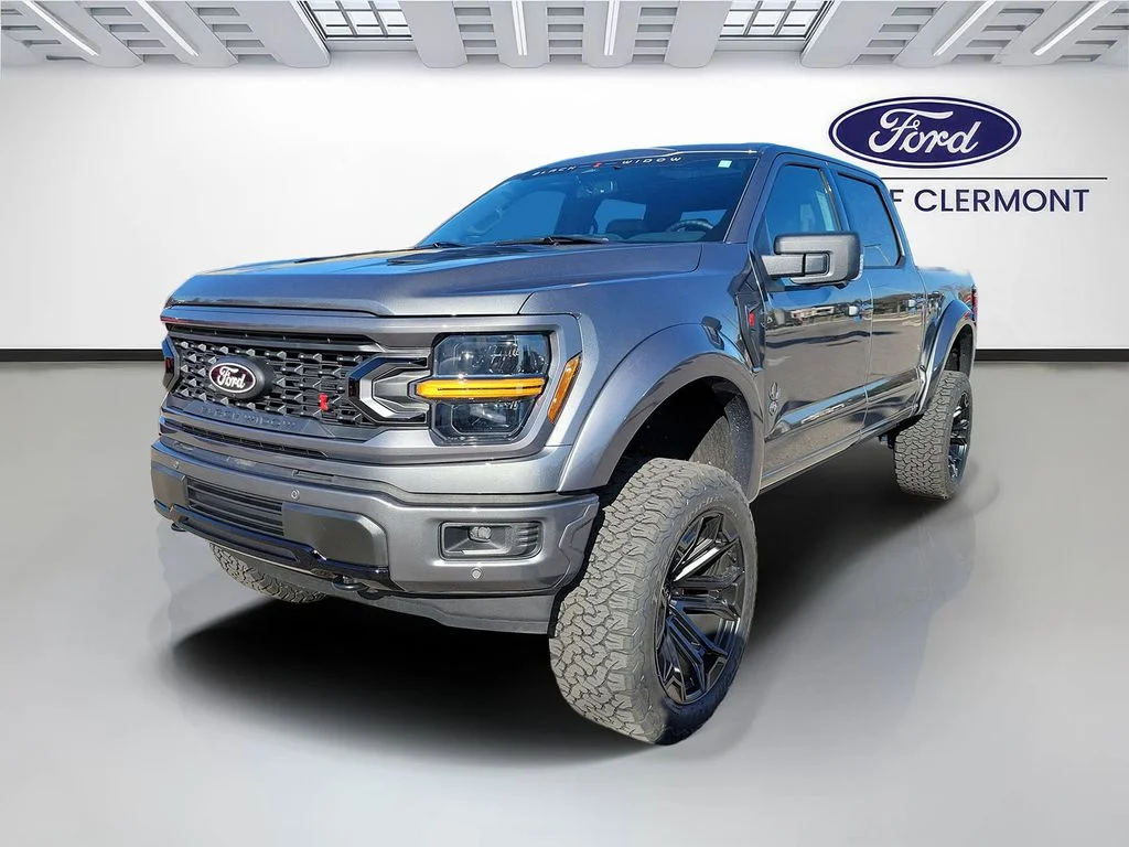 New 2026 Carbonized Gray Metallic Ford XLT image 2