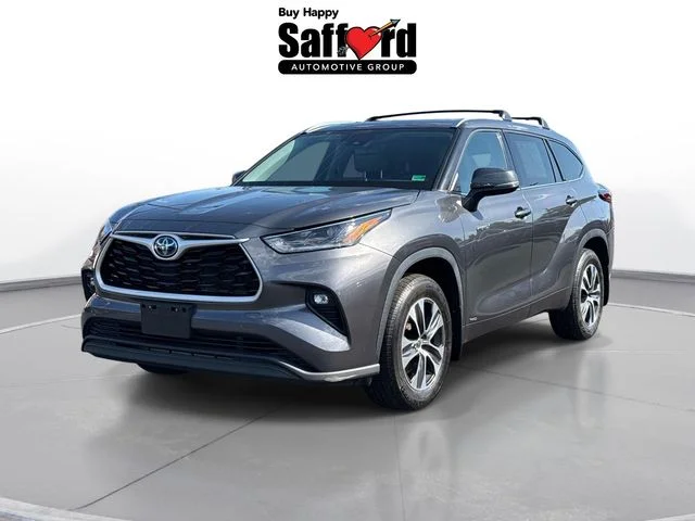 Used 2021 Gray Toyota XLE image 1