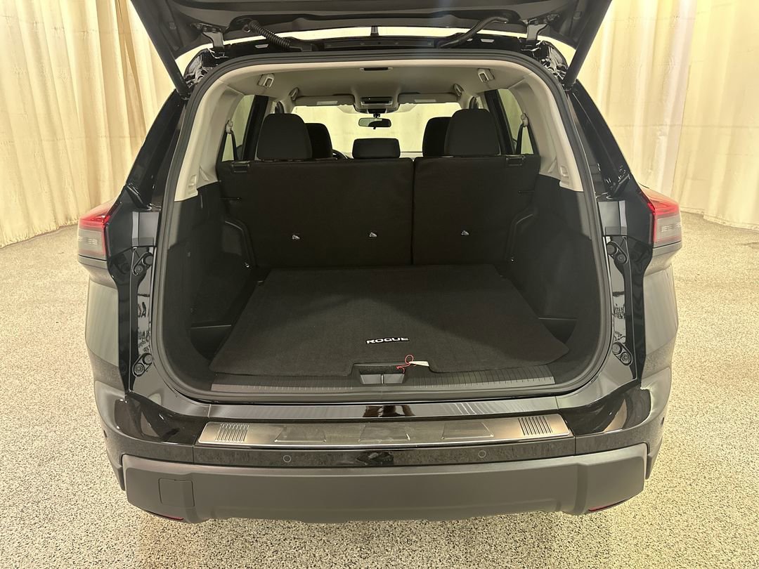 2026 Nissan Rogue SV - Photo 16