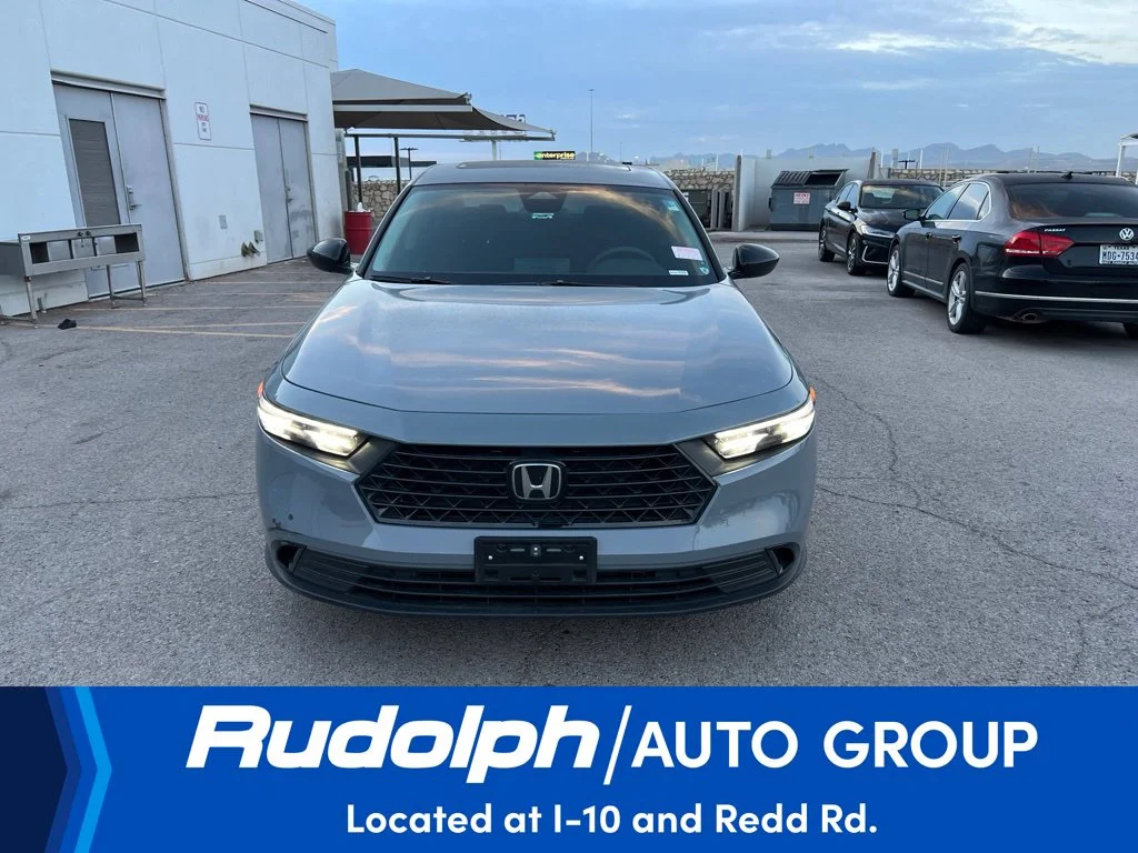 Used 2026 Urban Gray Pearl Honda SE image 8