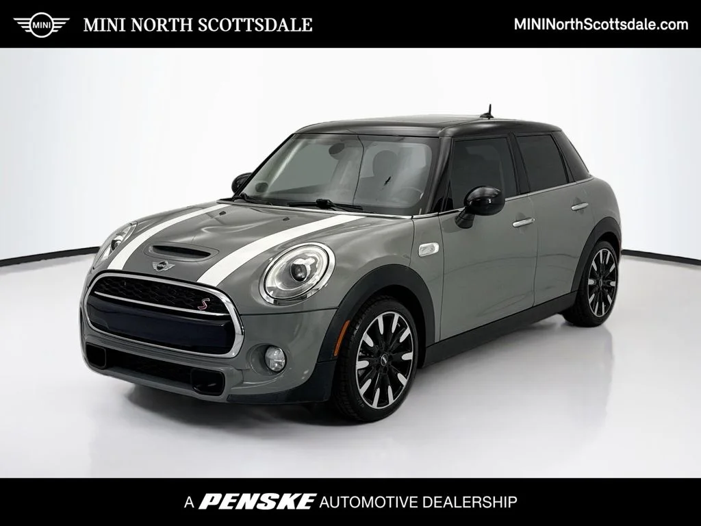 2016 MINI Cooper S 4 Door's photo