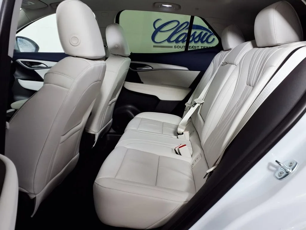 New 2026 Iridescent White Tricoat Buick Avenir image 8