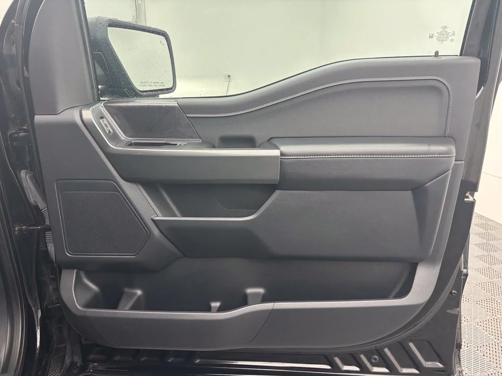 Used 2023 Black Ford XLT image 31