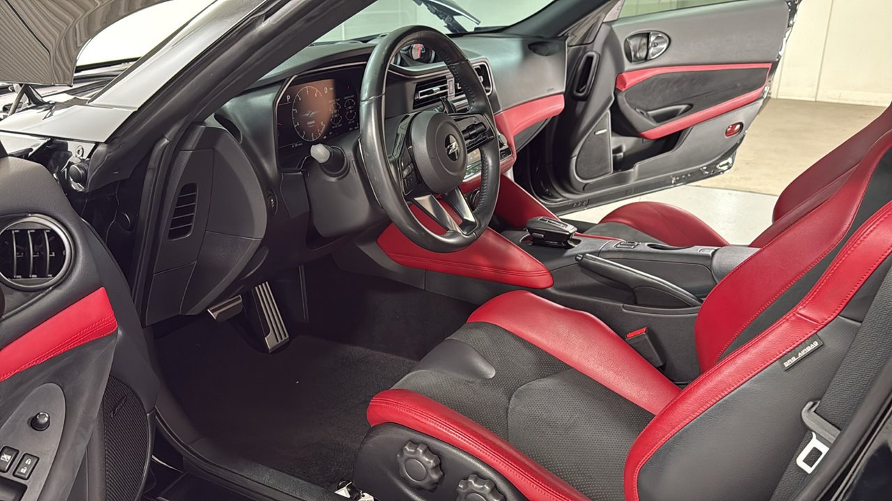 Used 2025 Black Nissan Performance image 13