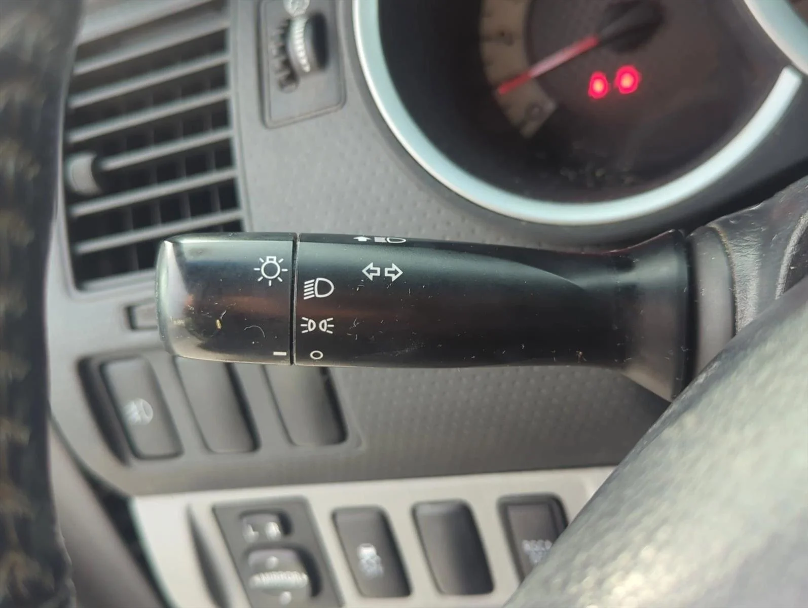 Used 2011 Magnetic Gray Meta Toyota  image 11