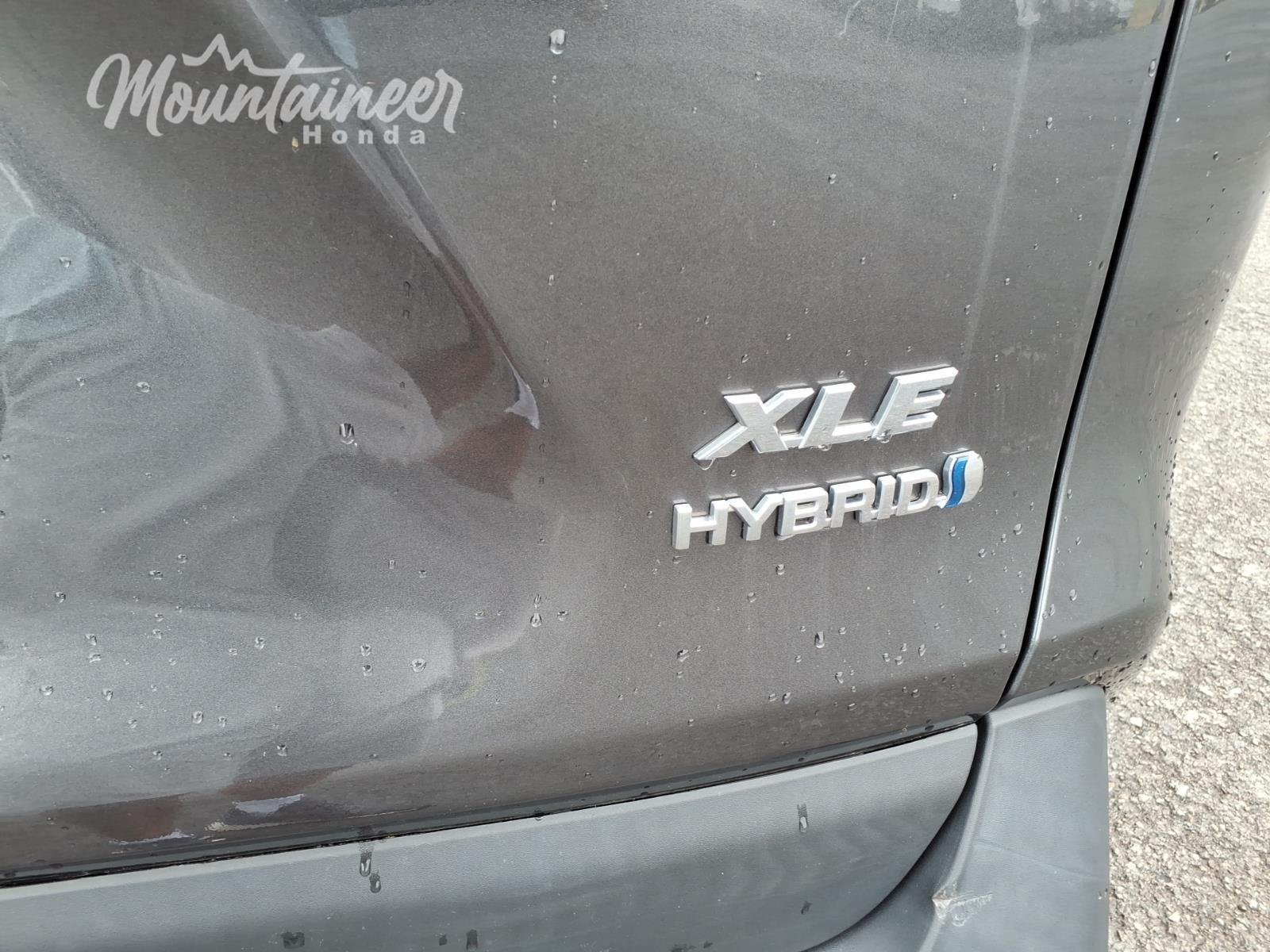 Used 2022 Magnetic Gray Metallic TOYOTA  image 21