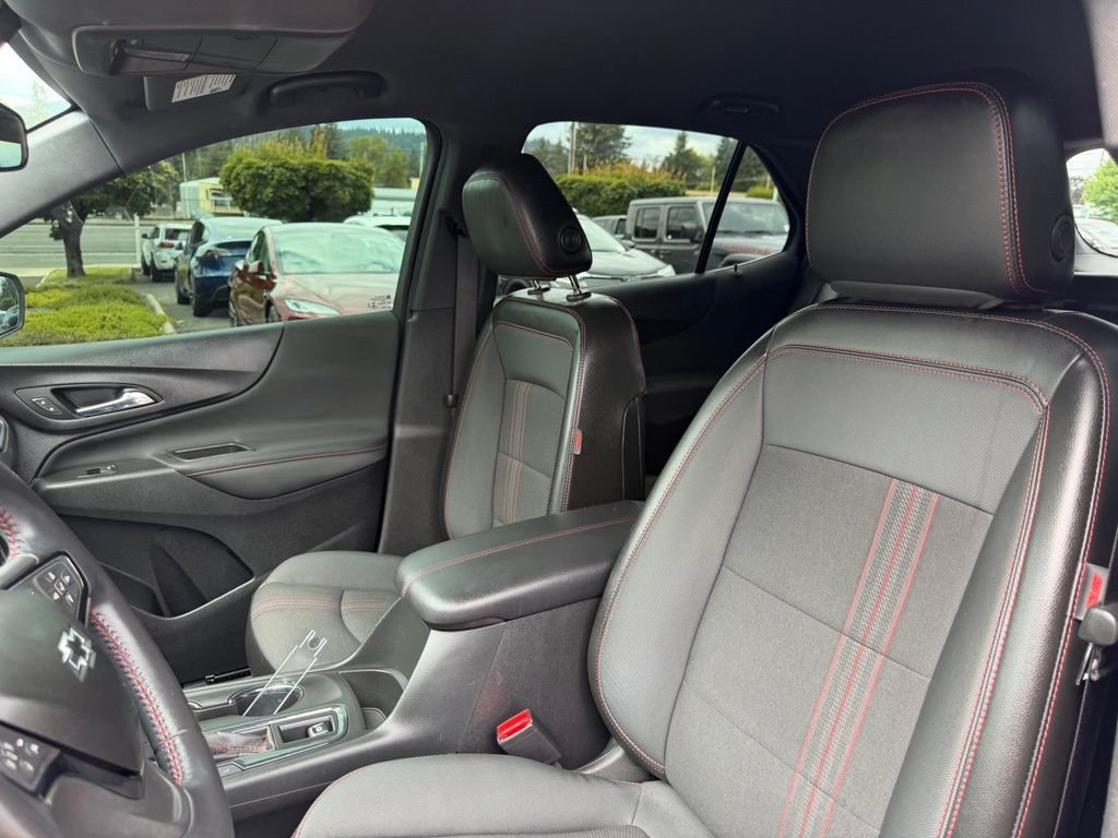 Used 2022 Summit White Chevrolet RS image 15