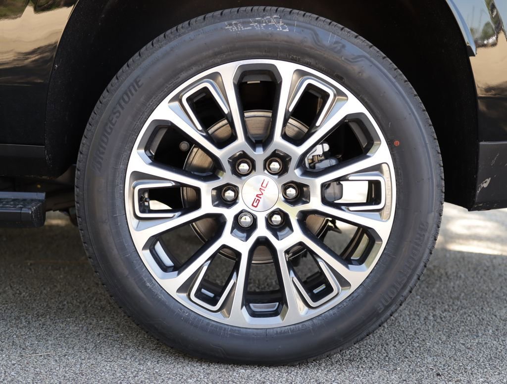2026 GMC Yukon XL Denali - Photo 49