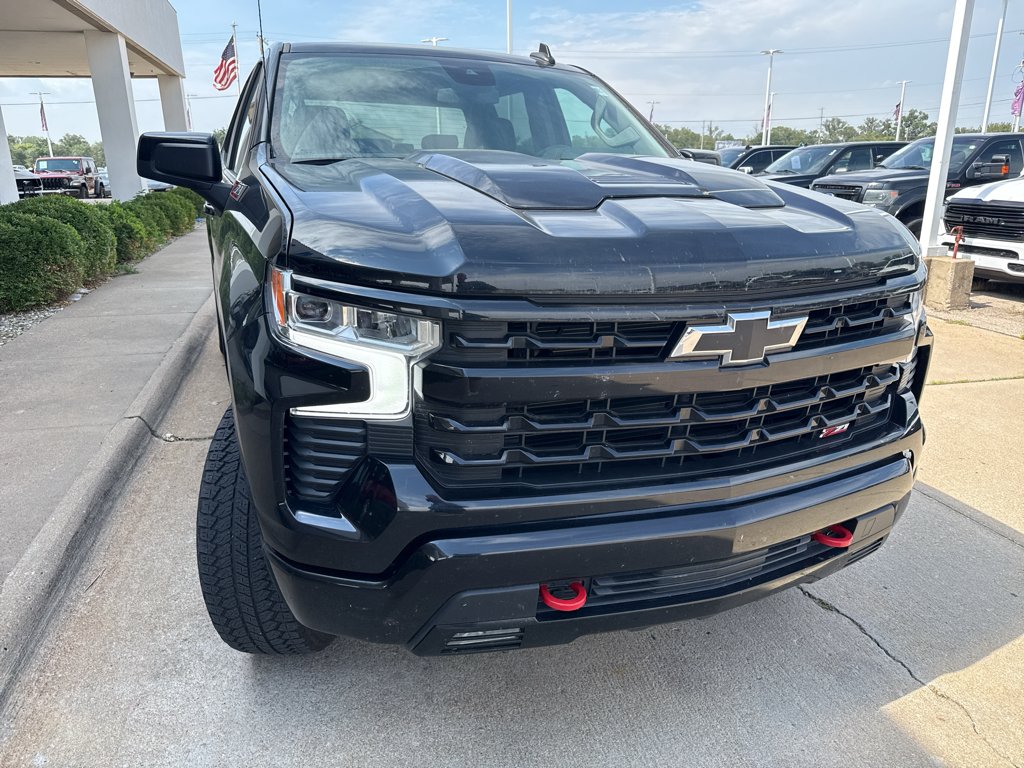 Used 2025 Black Chevrolet LT Trail Boss image 4