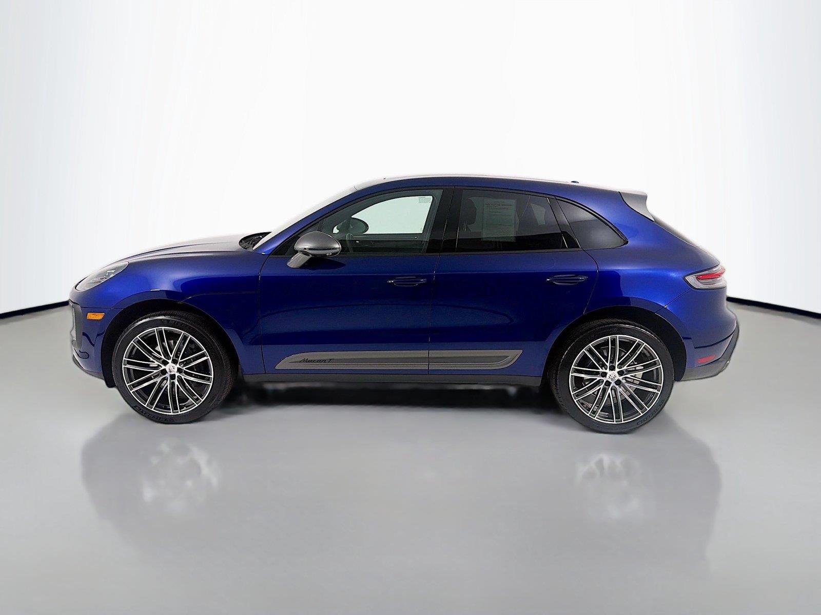 Used 2026 Gentian Blue Metallic Porsche T image 2
