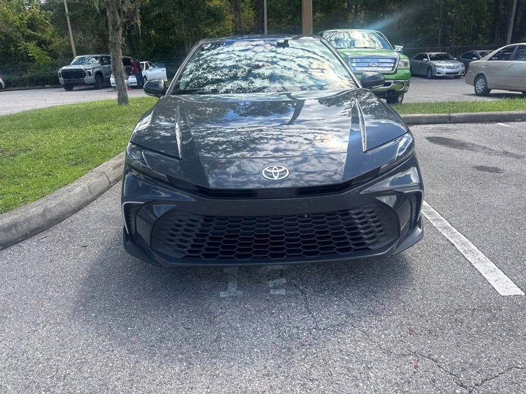 Certified Used 2025  Toyota SE image 2