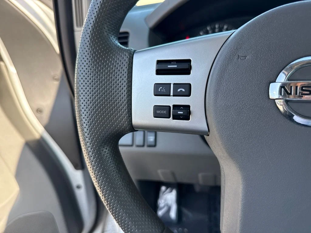 Used 2016 Silver Nissan S image 15